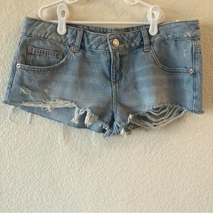 Garage Denim Medium Wash Distressed Size7, 28